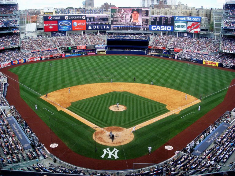 Yankees World Series run brings New Yorkers together